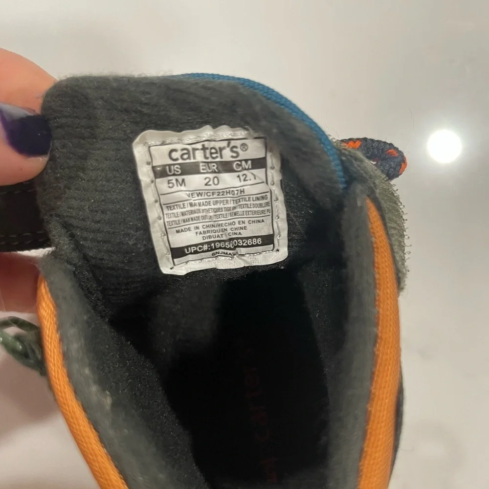 Carter’s Duck Boots – Size 5 – Like New